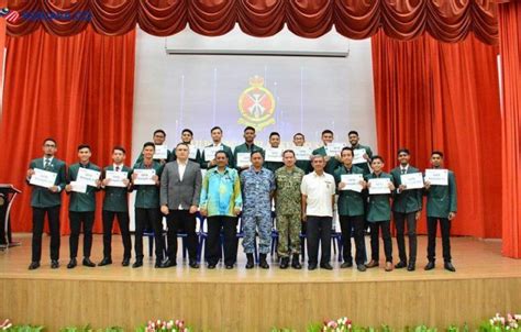 Apakah syarat kemasukan ipg menjadi guru melalui permohonan kemasukan ke institut pendidikan guru (dahulunya maktab perguruan) ? Kemasukan Tingkatan 4 Ke Maktab Tentera DiRaja Sesi 2021 ...