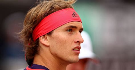 Born 12 april 1996) is an italian tennis player. ATP Rom: Alexander Zverev verliert gegen Matteo Berrettini ...