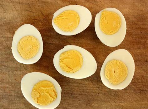 El huevo es uno de los ingredientes estrella en la cocina, no solo por sus excelentes propiedades nutricionales sino por su gran versatilidad. Recetas sencillas: 5 maneras de cocinar los huevos ...