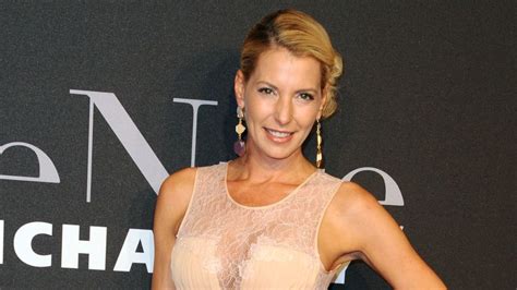 Giulia siegel (born julia anna marina siegel, 10 november 1974, munich) is a german actress, presenter, dj, model, and the daughter of composer and producer ralph siegel. Beichte! Giulia Siegel leidet unter Hautkrankheit ...