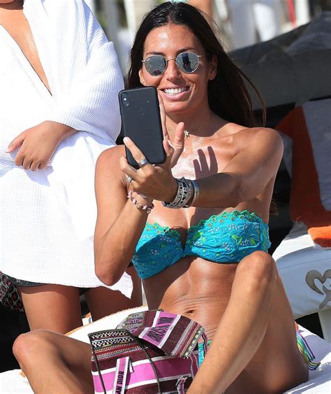 Elisabetta gregoraci official facebook page. Elisabetta Gregoraci Bikini | The Fappening. 2014-2020 ...