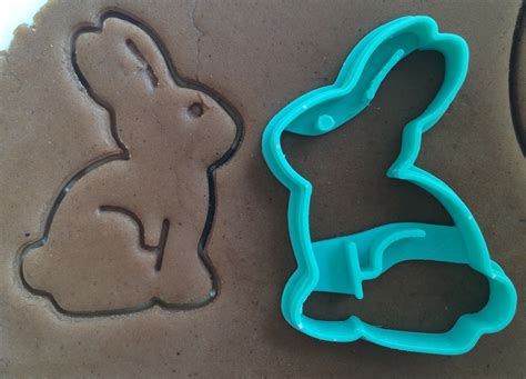 It is made out of tinplated steel. Little rabbit Cookie Cutter