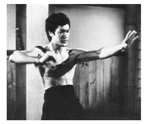bruce-lee-pic-collection-bruce-lee-photos,-bruce-lee-pictures,-bruce-lee