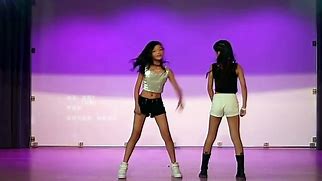 スタイル抜群なJS！女子小学生のセクシーダンス